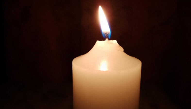 горящая свеча