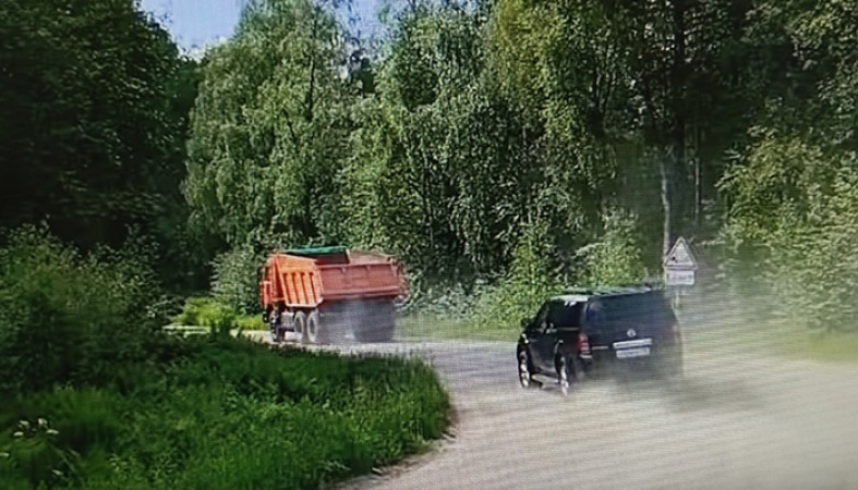 Задыхающиеся от пыли жители карельского поселка обратились к Путину