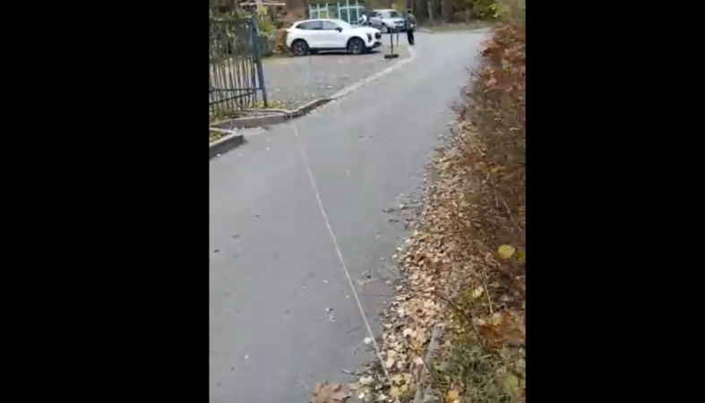 натянутый трос