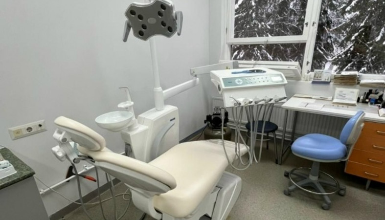 стоматолог_лечение_зубы