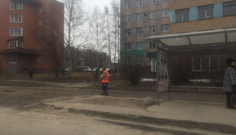 Для уборки песка в Петрозаводске привлекут дополнительные силы