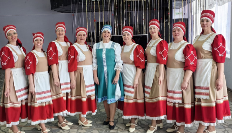 Участницы благотворительного концерта из Пряжи