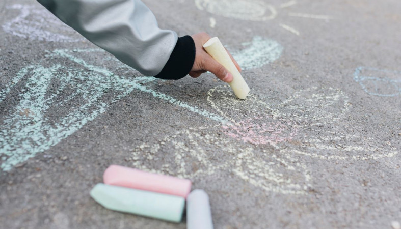 рисунок мелом на асфальте