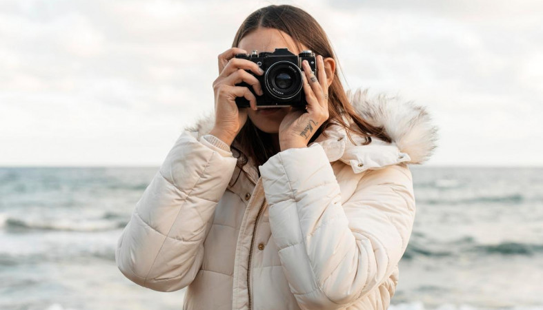 девушка с фотоаппаратом девушка с фотоаппаратом