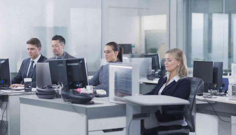 сотрудники банка