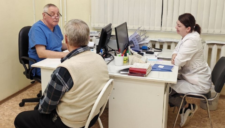 пациент на приеме у доктора пациент на приеме у доктора