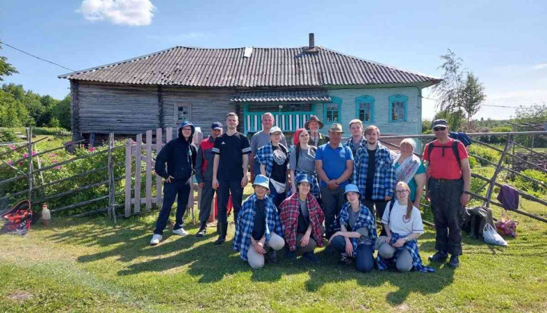 волонтеры на острове Кижи