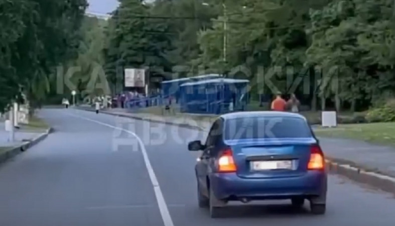 авто на набережной