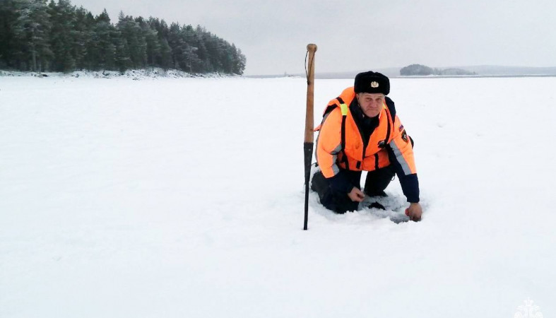 Инспекторы замерили лед Инспекторы замерили лед