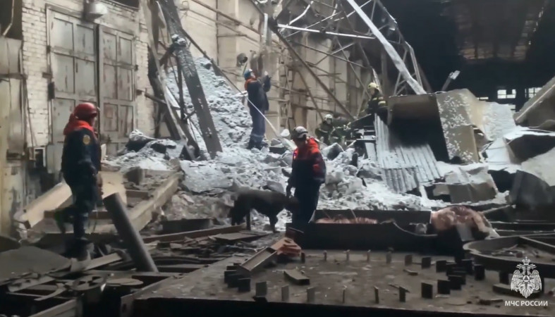 Обрушение крыши завода Обрушение крыши завода