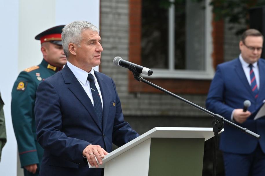 Парфенчиков на открытии центра