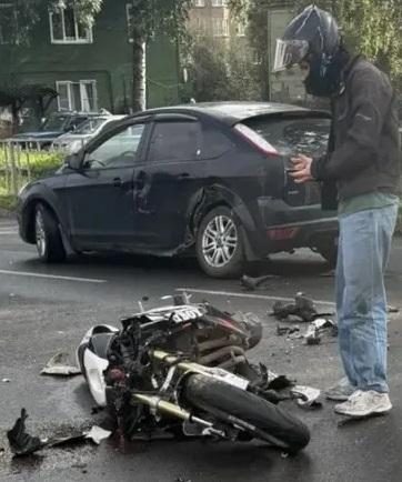 авария с мотоциклом и авто