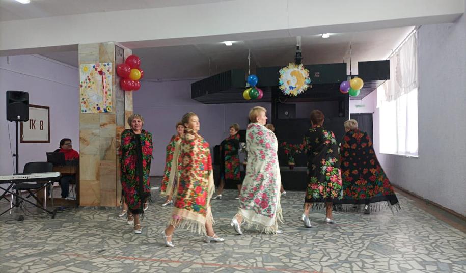 Холод в Доме культуры Святозера.
