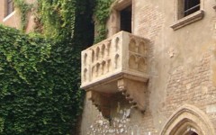 rom_jul_balcony